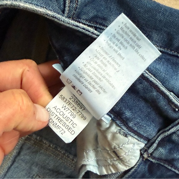 PAIGE Hoxton Slim Midrise Transcend Crop Jeans in Acoustic Distressed Wash - Picture 8 of 11